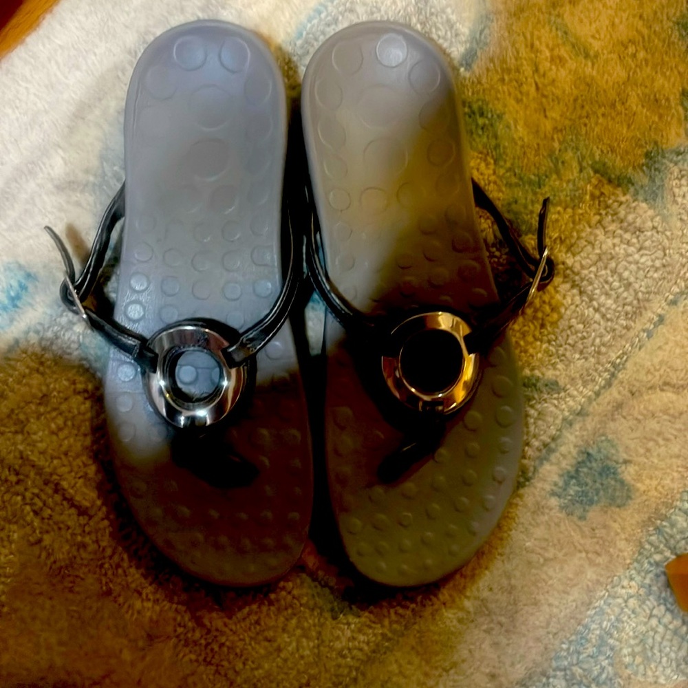 ORTHOHEEL GRAY LRATHER SLIP ON SANDALS GRAY/ SILVER TRIM SZ 8 EC